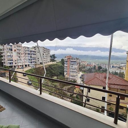 Grey Luxury Apartment Gjirokastër Esterno foto