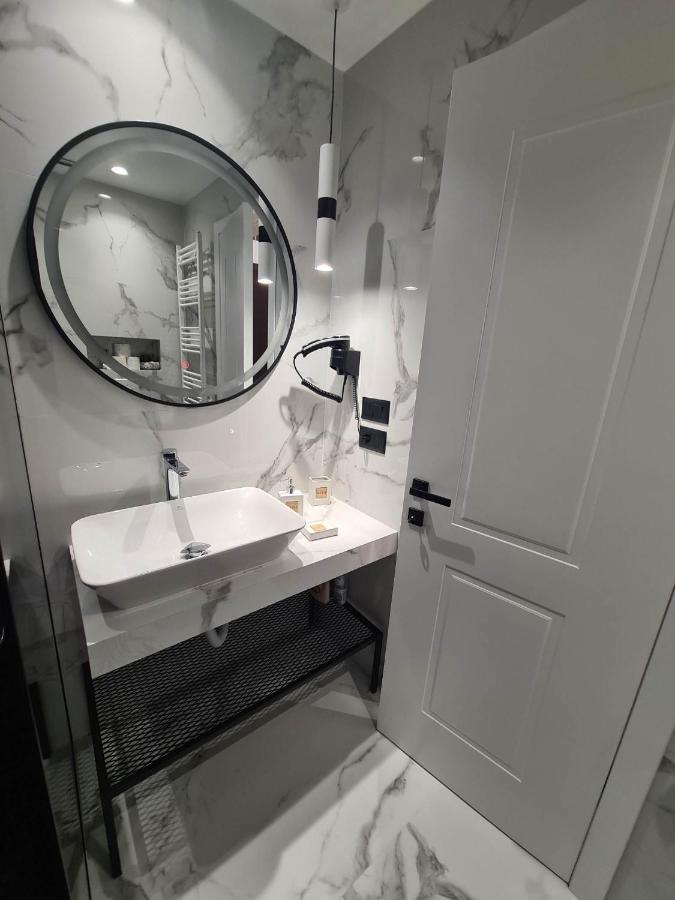 Grey Luxury Apartment Gjirokastër Esterno foto