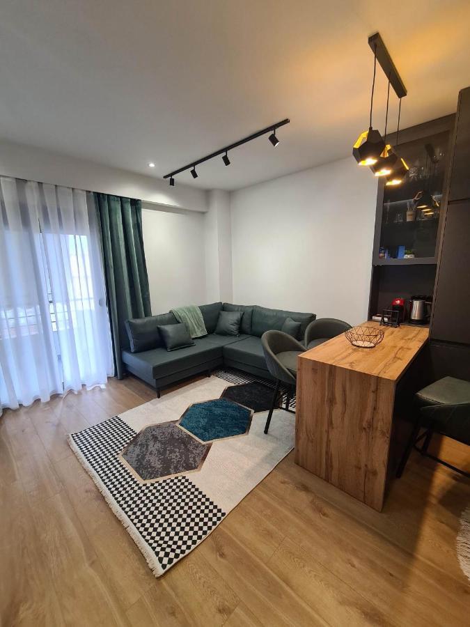 Grey Luxury Apartment Gjirokastër Esterno foto